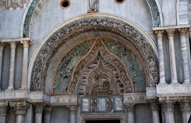 Obraz premium Portal of the St. Mark's Basilica, Venice, Italy