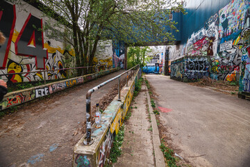 Lost Place Berlin Teufelsberg - graffiti on the wall