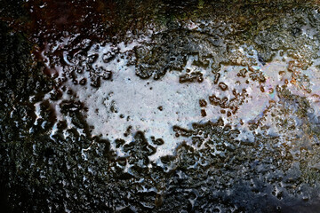 the texture of water and oil on water