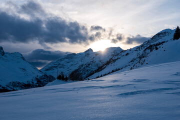 Fototapeta na wymiar winter mountain landscape at sunset