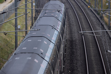 sbb zug schweiz öffentlicher verkehr oberleitung umweltfreundlich