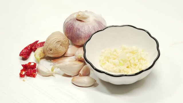Homemade seasoning garlic paste making process