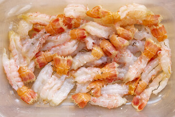 shelled raw scampi