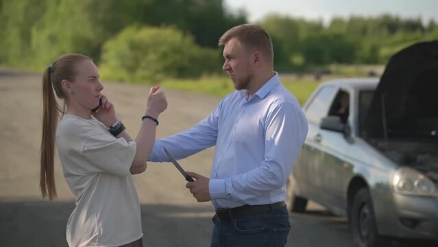 the girl calls a tow truck, and at that moment a maniac attacks her, she uses a gas spray