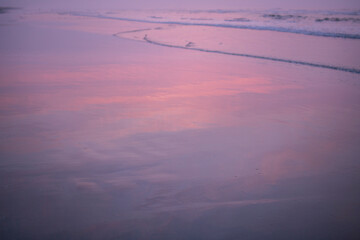 朝焼け 海 波打ち際