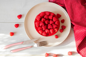 delicious dessert cake cheesecake with raspberries