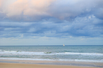 ゴールドコーストの夕日のかかった雲