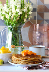 Banana pancakes with honey