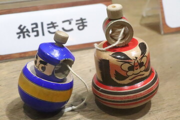 駒　昭和　糸引きごま コマ　おもちゃ 伝統 