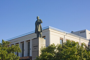  Monument to Taras Shevchenko  - obrazy, fototapety, plakaty