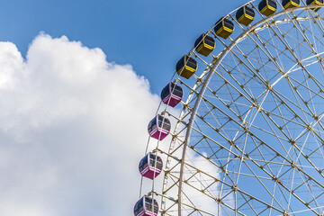 ferris wheel on sky