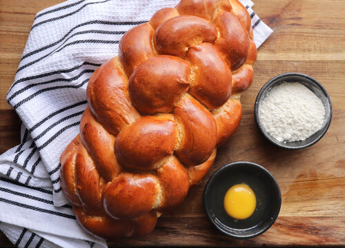 Kitke bread with ingredients in background. Challah bread 