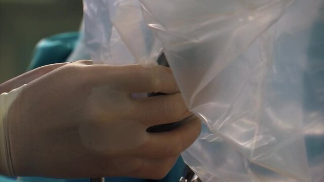MEDICAL SURGICAL USING DEVICES DURING THE OPERATION