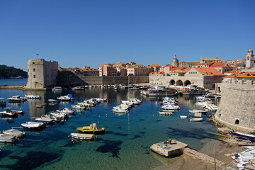 Fototapeta na wymiar Port de Dubrovnik