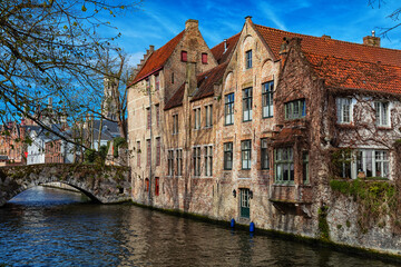 Obraz premium Traditional medieval architecture in the old town of Bruges (Brugge), Belgium