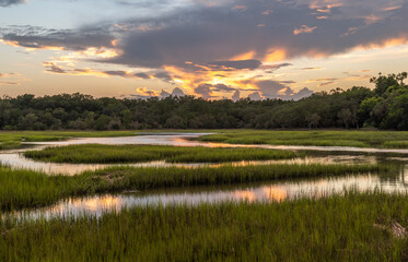 Obraz premium Sunset with low country marsh