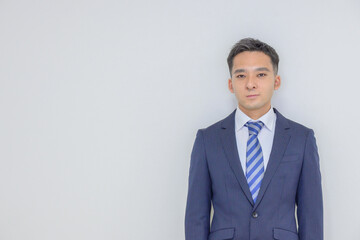 ビジネスマン　ポートレート　男性