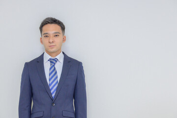 ビジネスマン　ポートレート　男性
