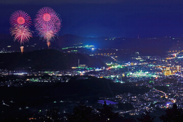 菜の花台から望む秦野たばこ祭