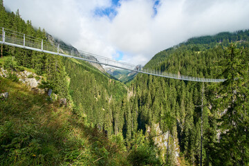 Hängebrücke Holzgau Tirol