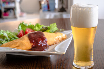 オムライスとビール