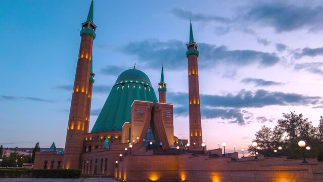 Sunset hyperlapse of the Mashkhur Jusup Mosque Pavlodar, Kazakhstan