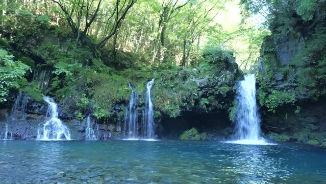 静岡県富士宮市にある陣馬の滝
