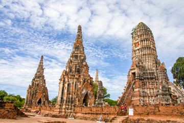 Fototapeta premium The central Prang in Wat Chaiwatthanaram. A Buddhist temple in the city of Ayutthaya Historical Park, Thailand, on the west bank of the Chao Phraya River. was constructed in 1630 by the king. 