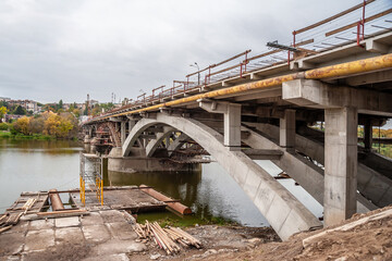 Reconstruction of bridge arches using special wooden formwork
