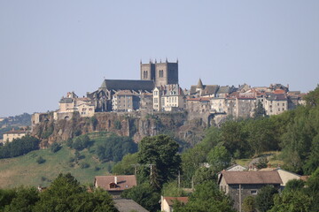 Vue d'ensemble de la ville, ville de Saint Flour, département du Cantal, France