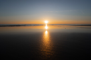 Fototapeta na wymiar Sonnenuntergang am Strand 