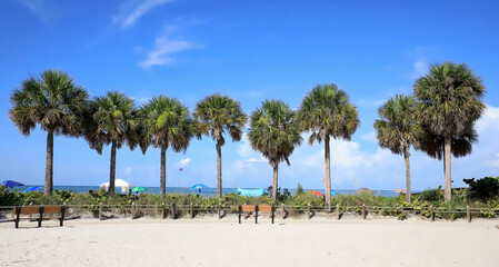 Looking out at Fort Myers Beach from Times Square in downtown Fort Myers Beach. - obrazy, fototapety, plakaty