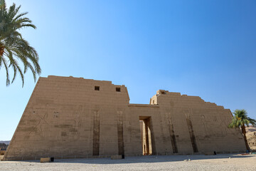 Medinet Hubu - Luxor, Egpyt - obrazy, fototapety, plakaty