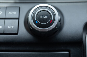 自動車のエアコンボタン　Car air conditioner button