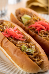 ソース味の焼そばパン