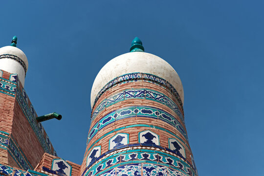 Uch Sharif, Ruins of centuries old Mausoleums close Bahawalpur, Pakistan