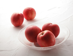 ネクタリン　　白バック