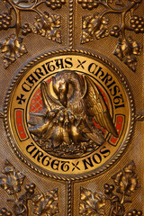 Fototapeta na wymiar Pelican symbolising Christ in Notre Dame de la Treille cathedral