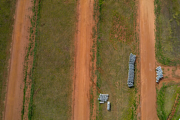 Obraz premium Fotografia aérea da cidade de Paulínia, interior de São Paulo. Casas, prédios e parques na charmosa cidade interiorana. 