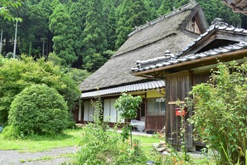 Plakat 日本の田舎、原風景、夏、美山、かやぶき、美山かやぶきの里、石垣、古民家、しっくい、日本家屋、歴史的建造物、木造建築