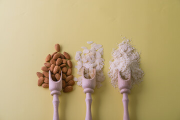 almonds, flakes and flour made from it. top view