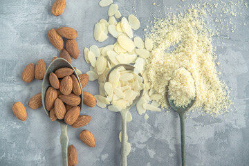 almonds, flakes and flour made from it. top view