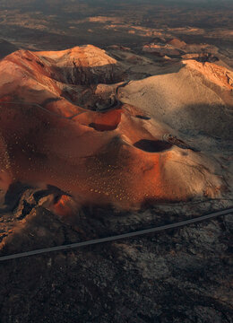 Vulkanlandschaft von Timanfaya mit der Drohne - Sonnenaufgang Lazarote (2)