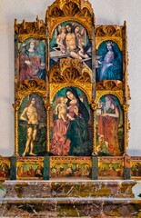Fototapeta na wymiar Side altar Church Taormina
