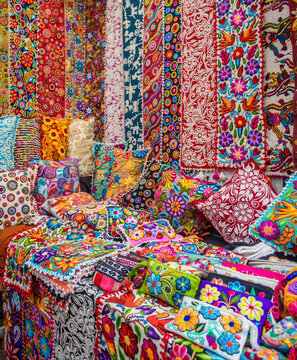 Mountains and trails of the sacred valley of yucay