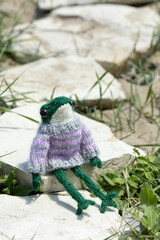 knitted frog toy