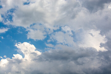 Fototapeta na wymiar nuage cumulus