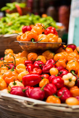 Pimentas a venda em feira em Salvador, Bahia