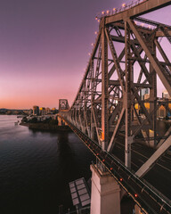 Sunrise view of the Story Bridge in Brisbane