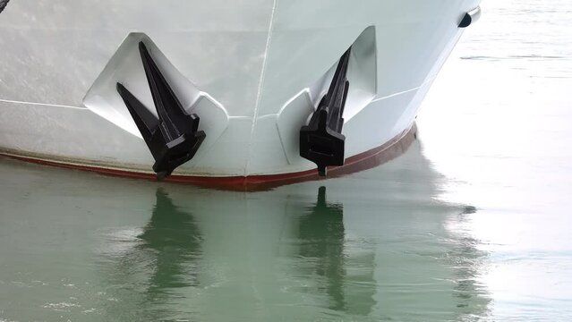 Schiffsdetail in einem Hafen